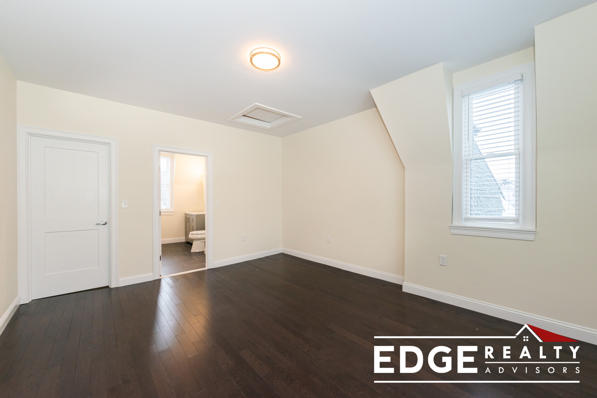 9 Marion St, Tufts University