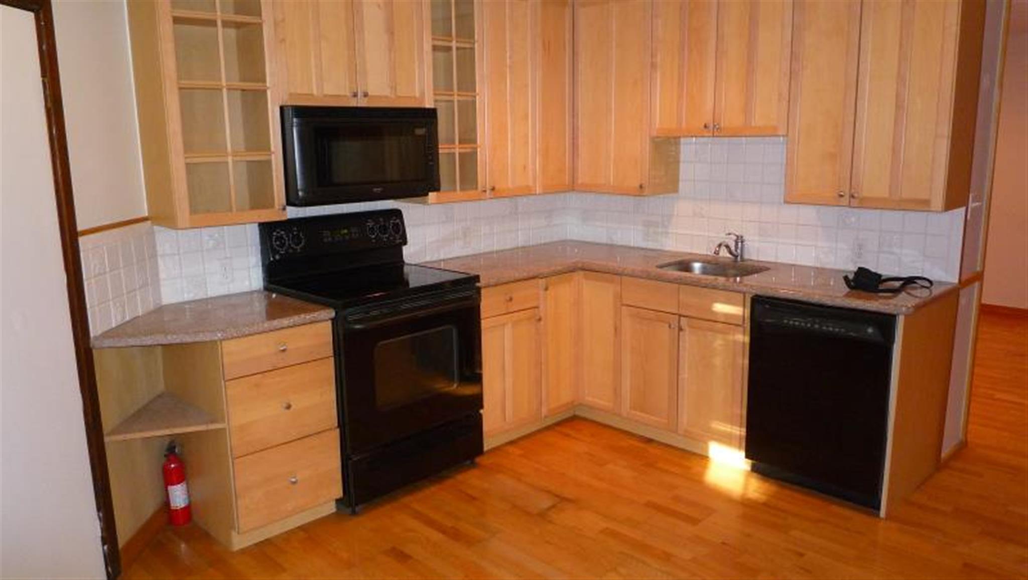 67 Putnam St, Prospect Hill