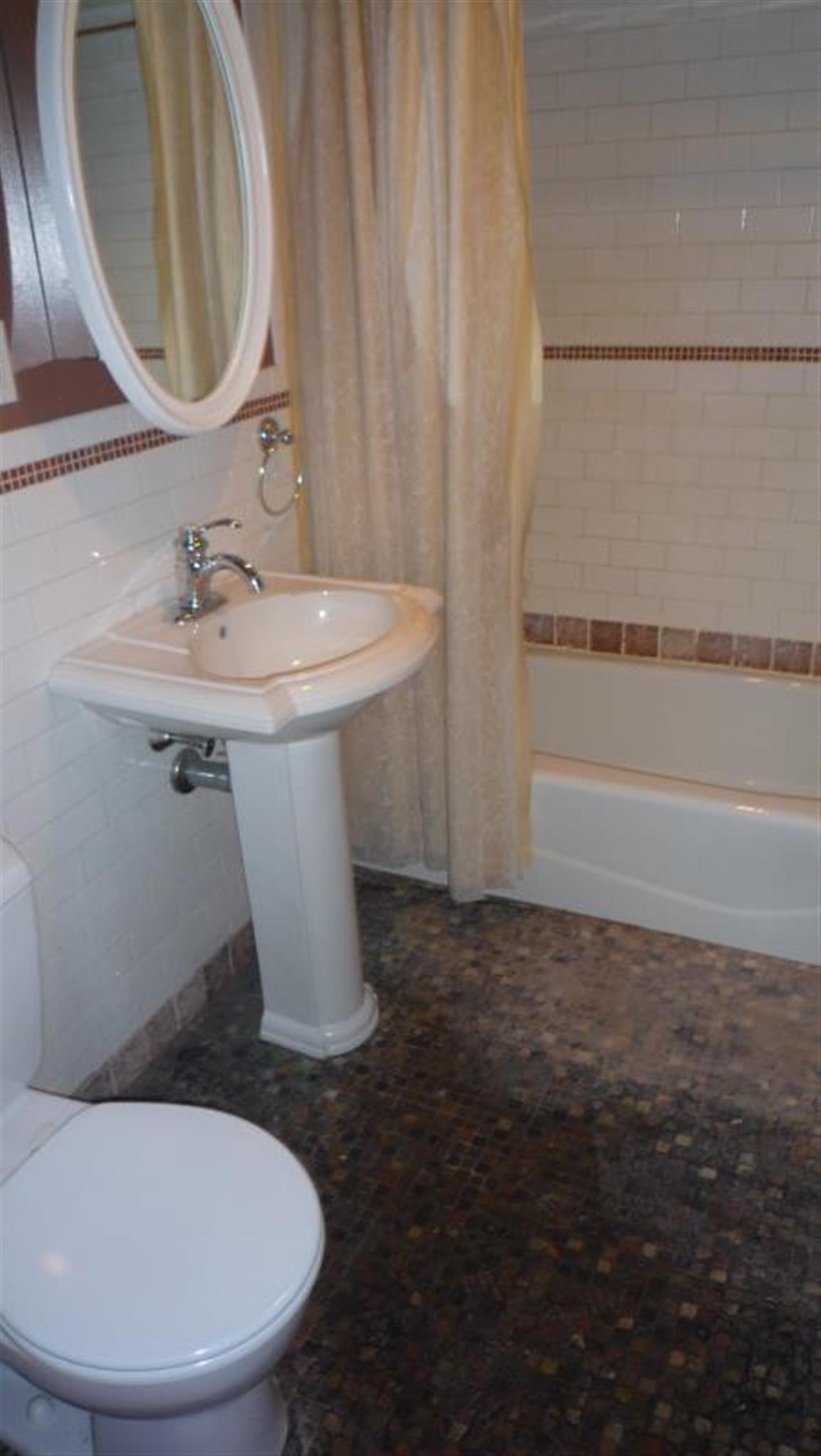 67 Putnam St, Prospect Hill