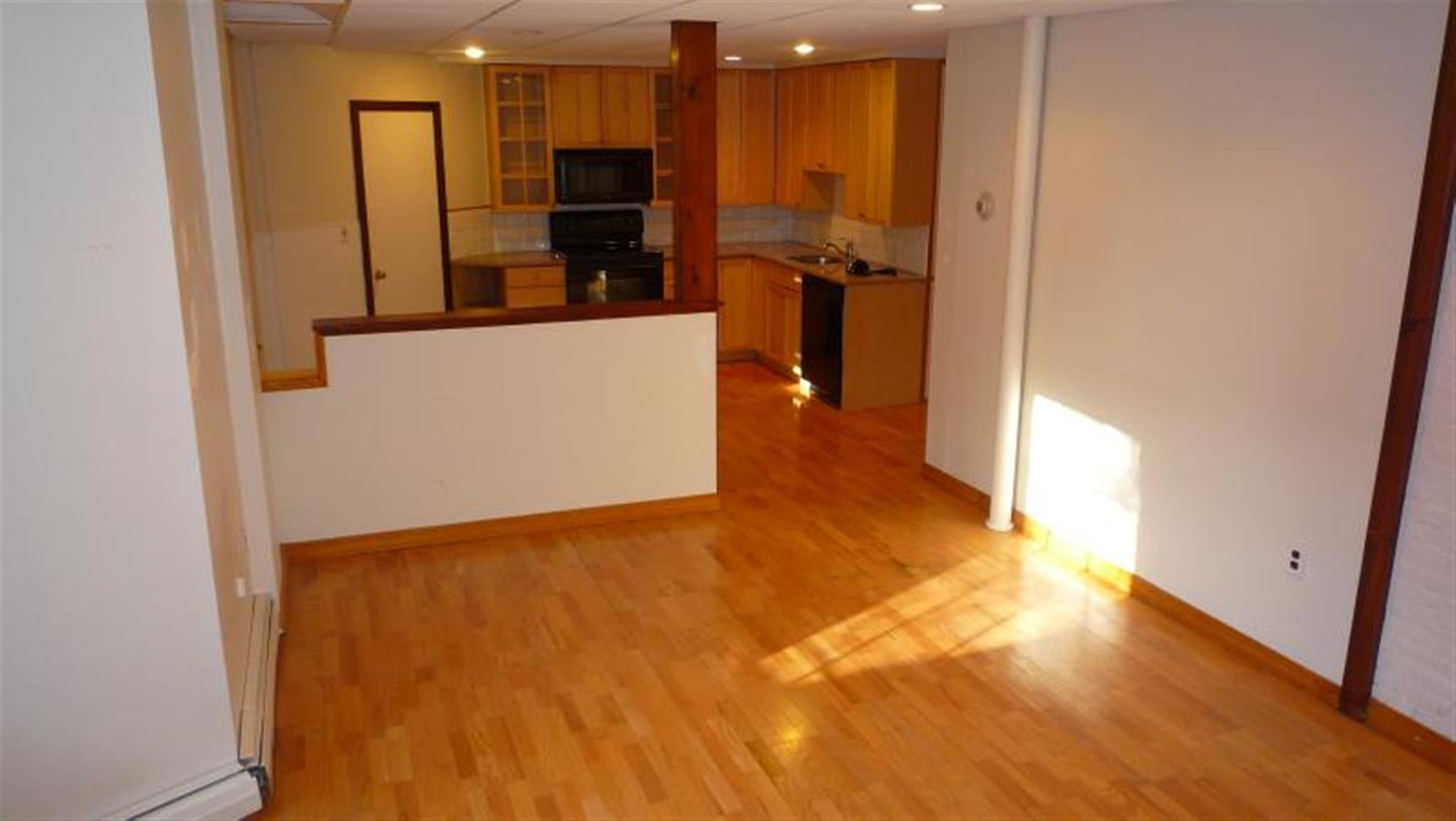 67 Putnam St, Prospect Hill