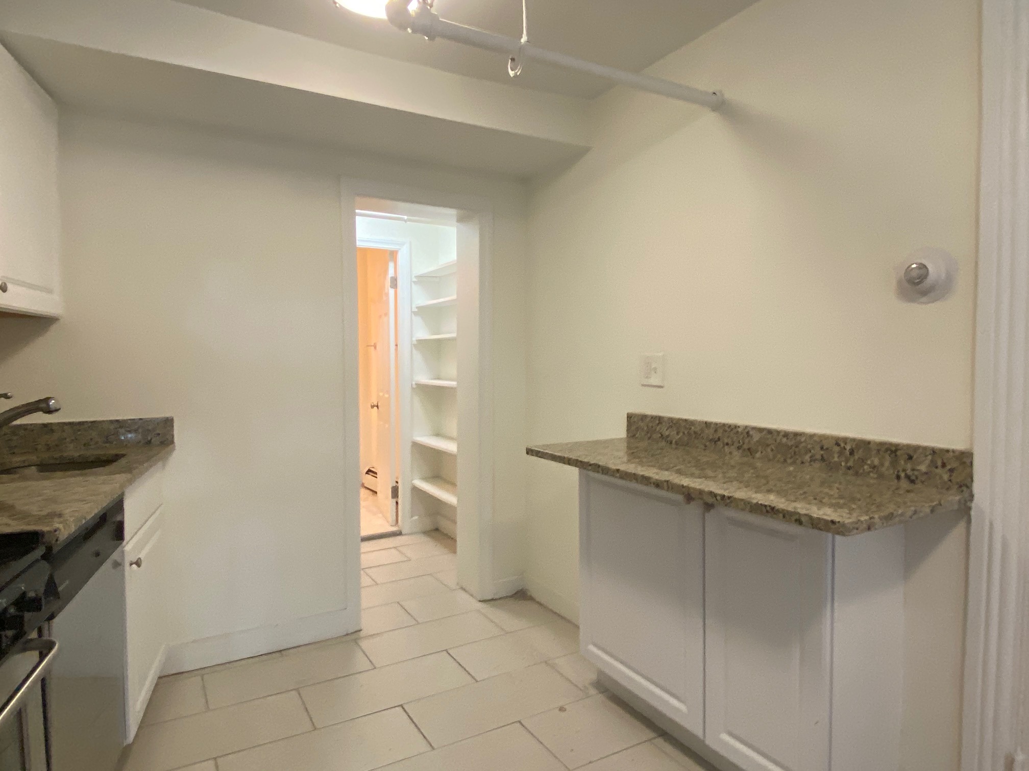 92 Charles St, Beacon Hill