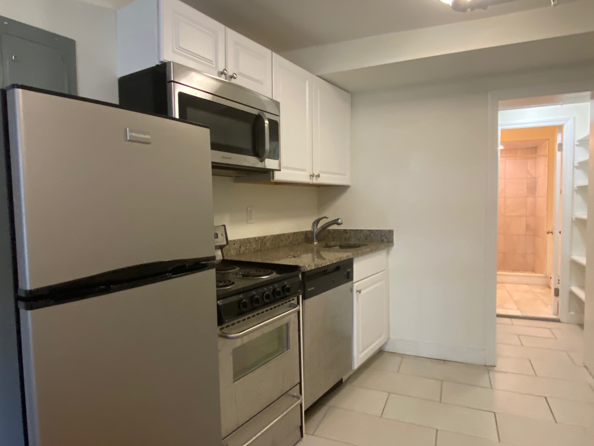 92 Charles St, Beacon Hill