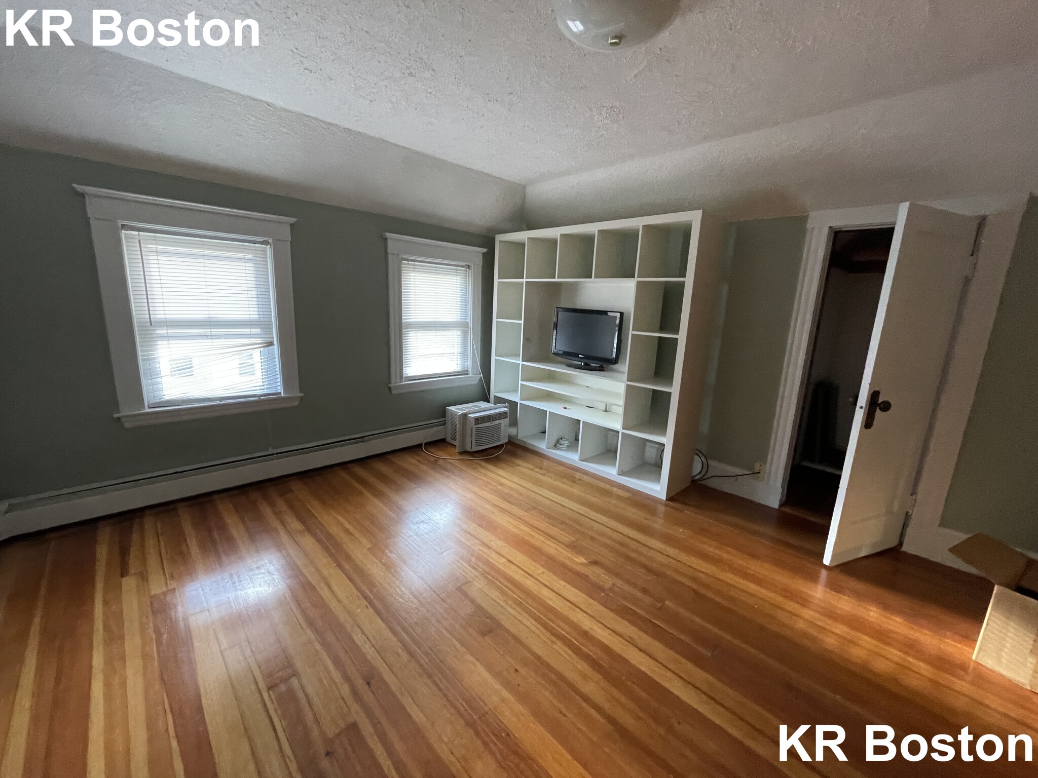 92 Hobart St, Brighton