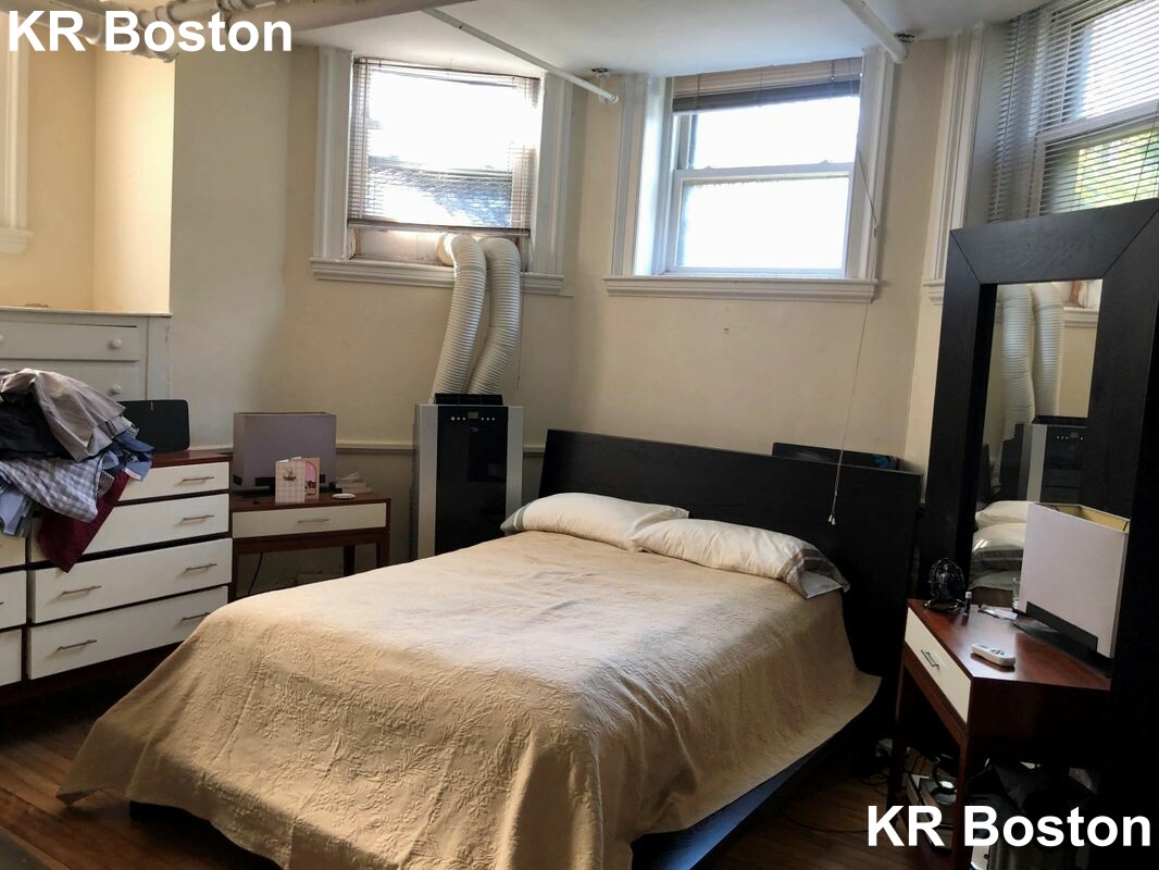 92 Marlborough St, Back Bay