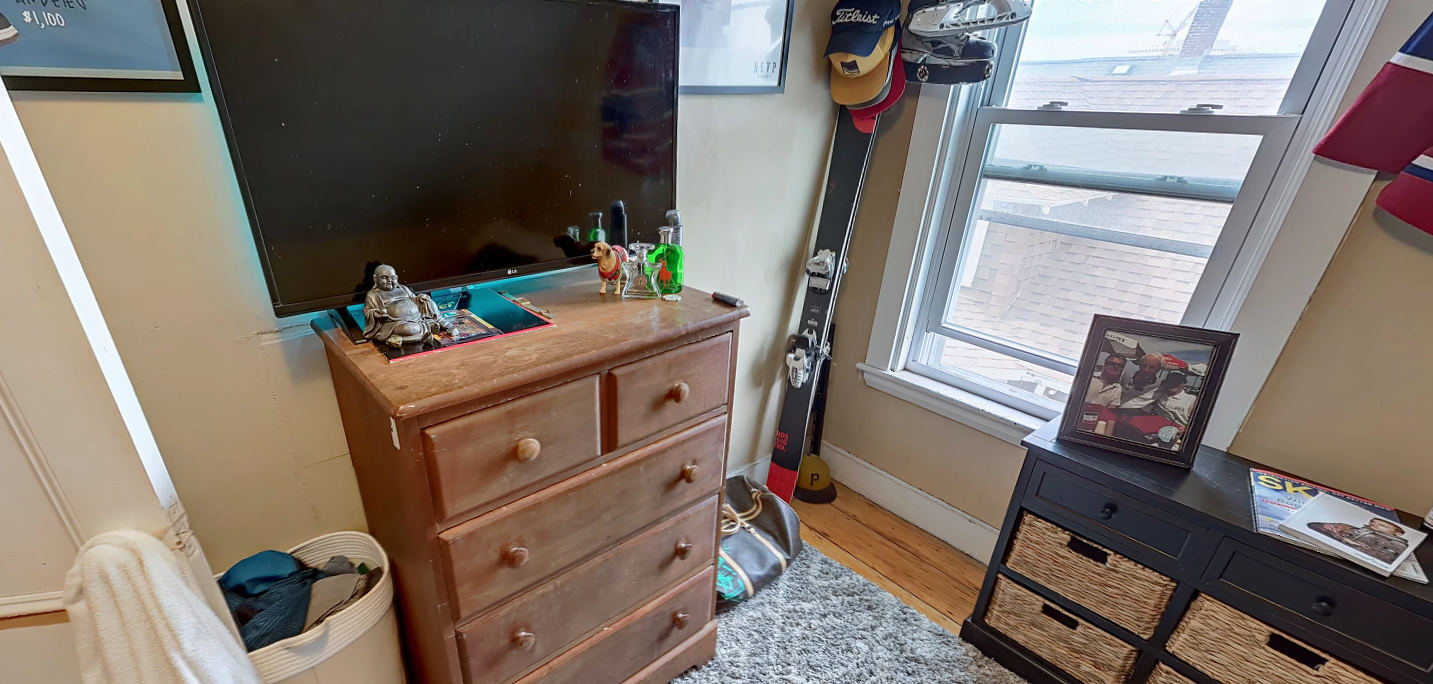 12 Saunders St, Allston