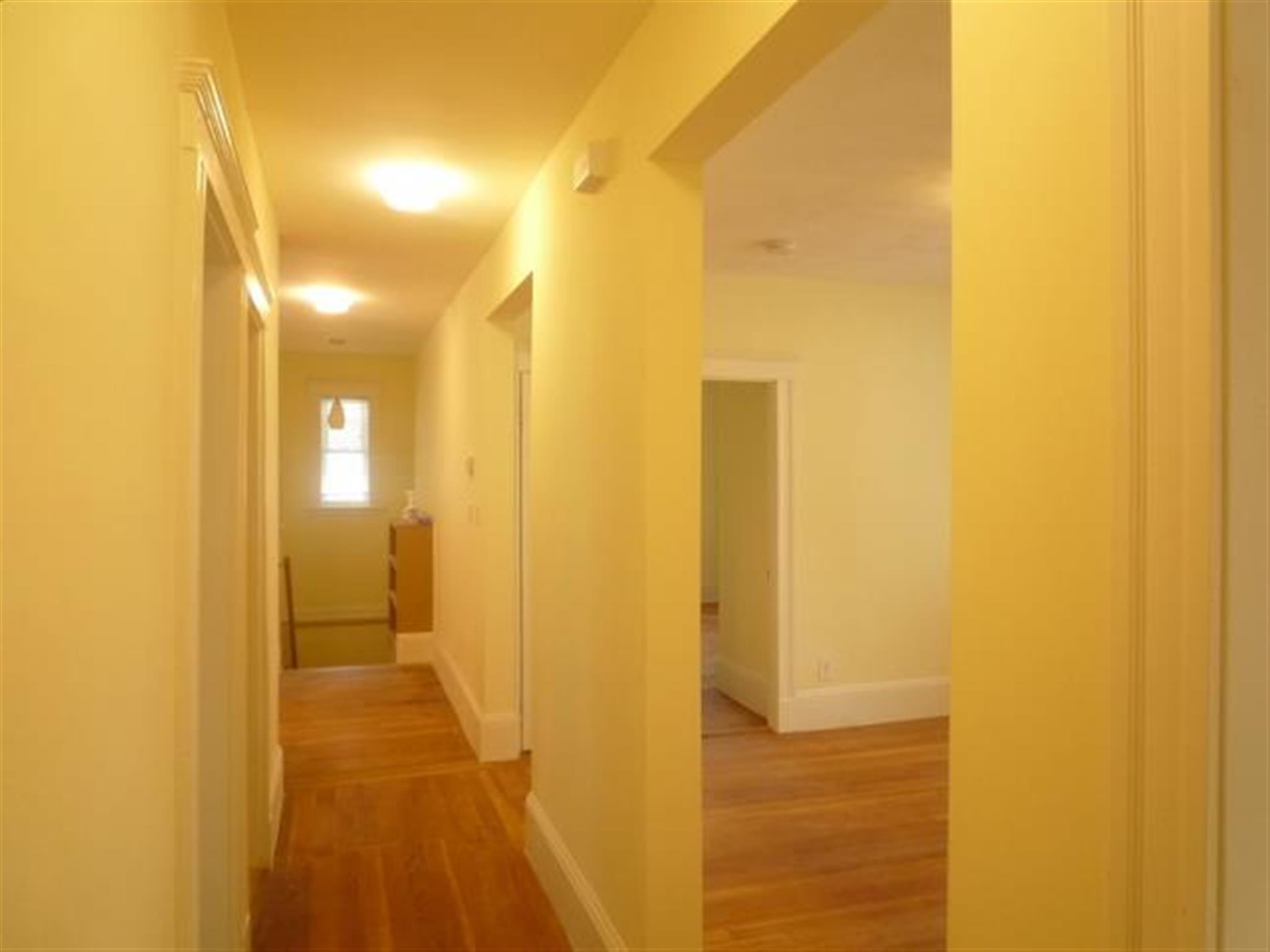 65 Conwell Ave, Davis Square