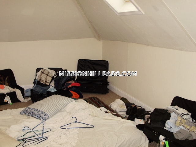 59 Hillside St, Mission Hill