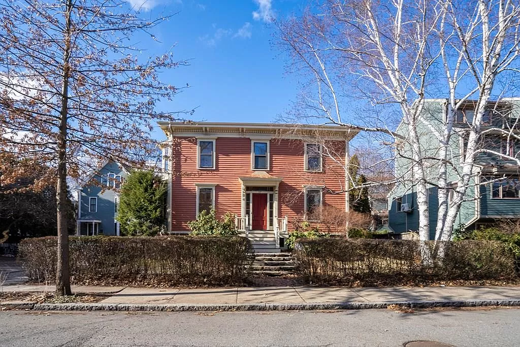 27 Cogswell Ave, Porter Square