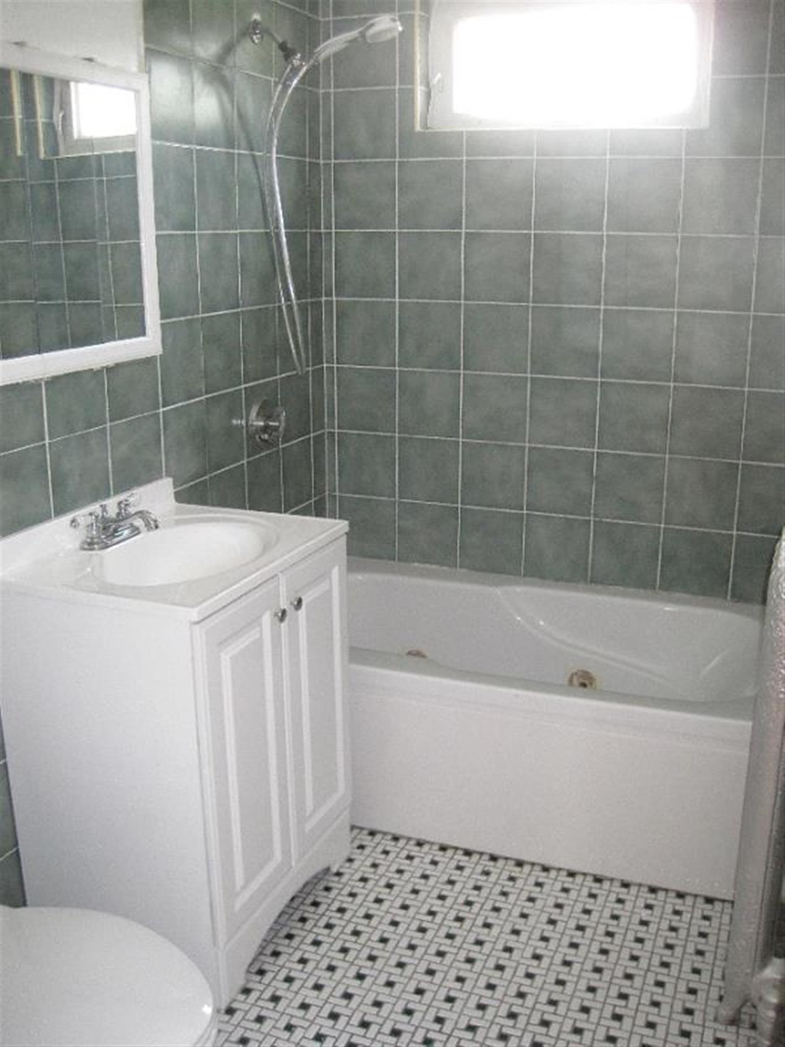 19 Stanley Ave, Tufts University