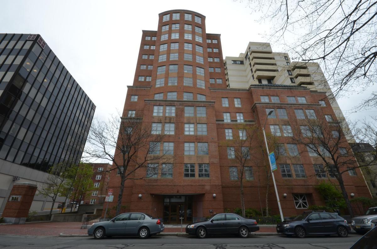 931 Massachusetts Ave, Cambridgeport