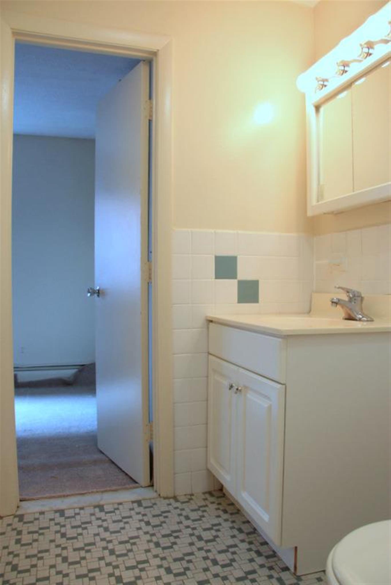 375 Harvard St, Harvard Square