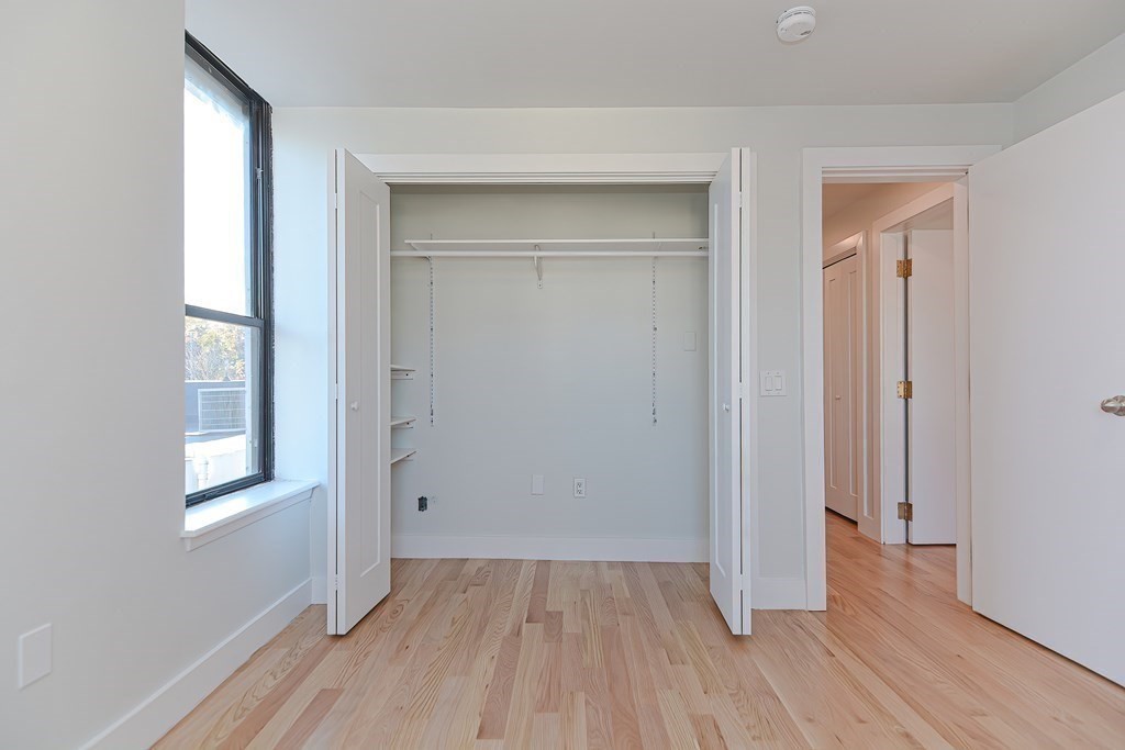 1674 Beacon St, Coolidge Corner