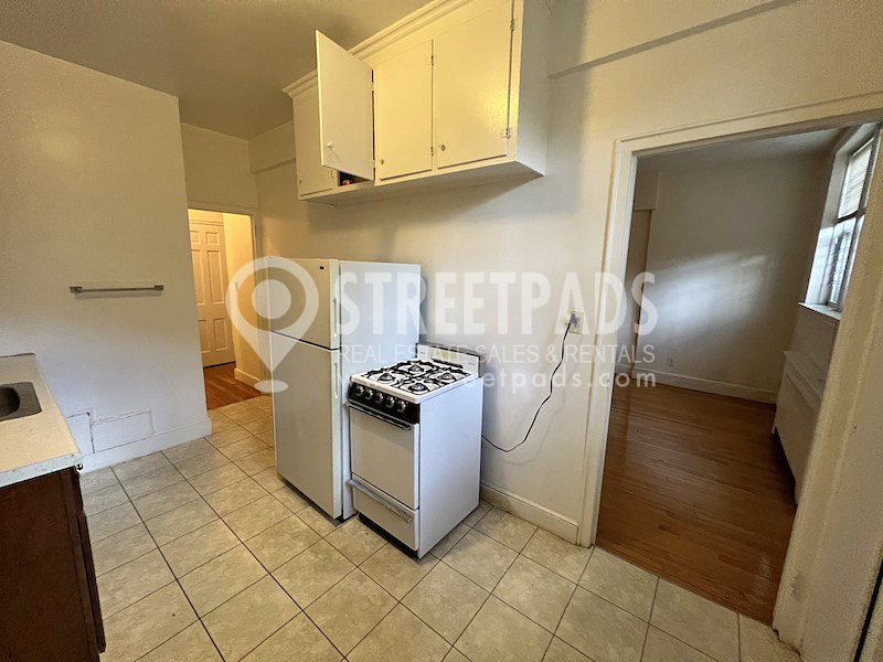 75 Kilsyth Rd, Brighton