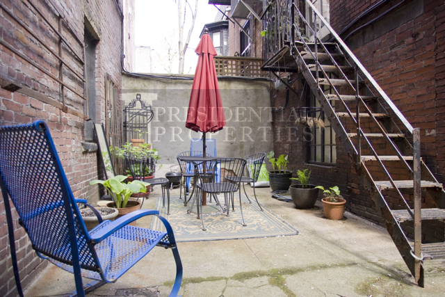 39 Joy St, Beacon Hill