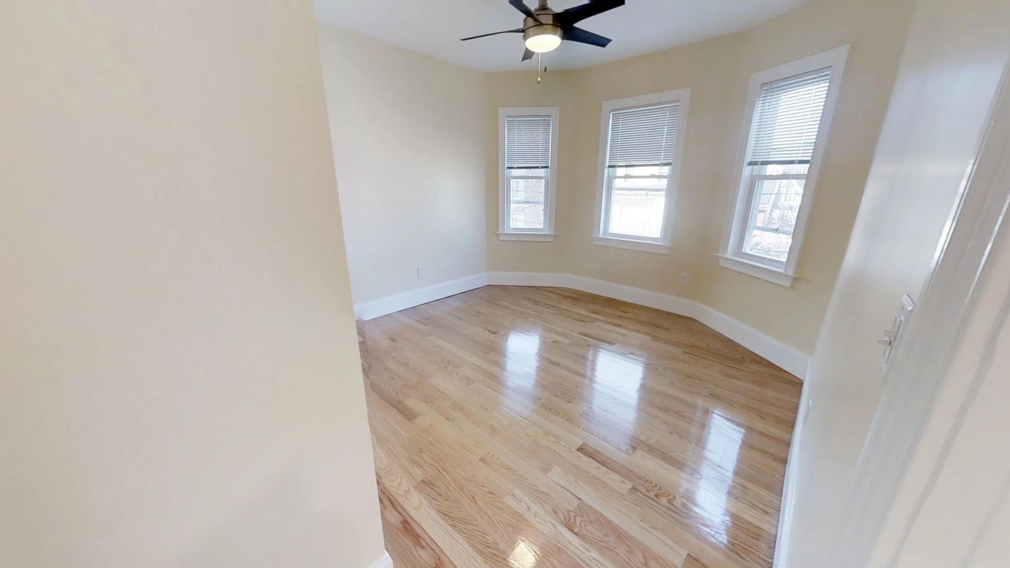 30 Cambridge Ter, Porter Square