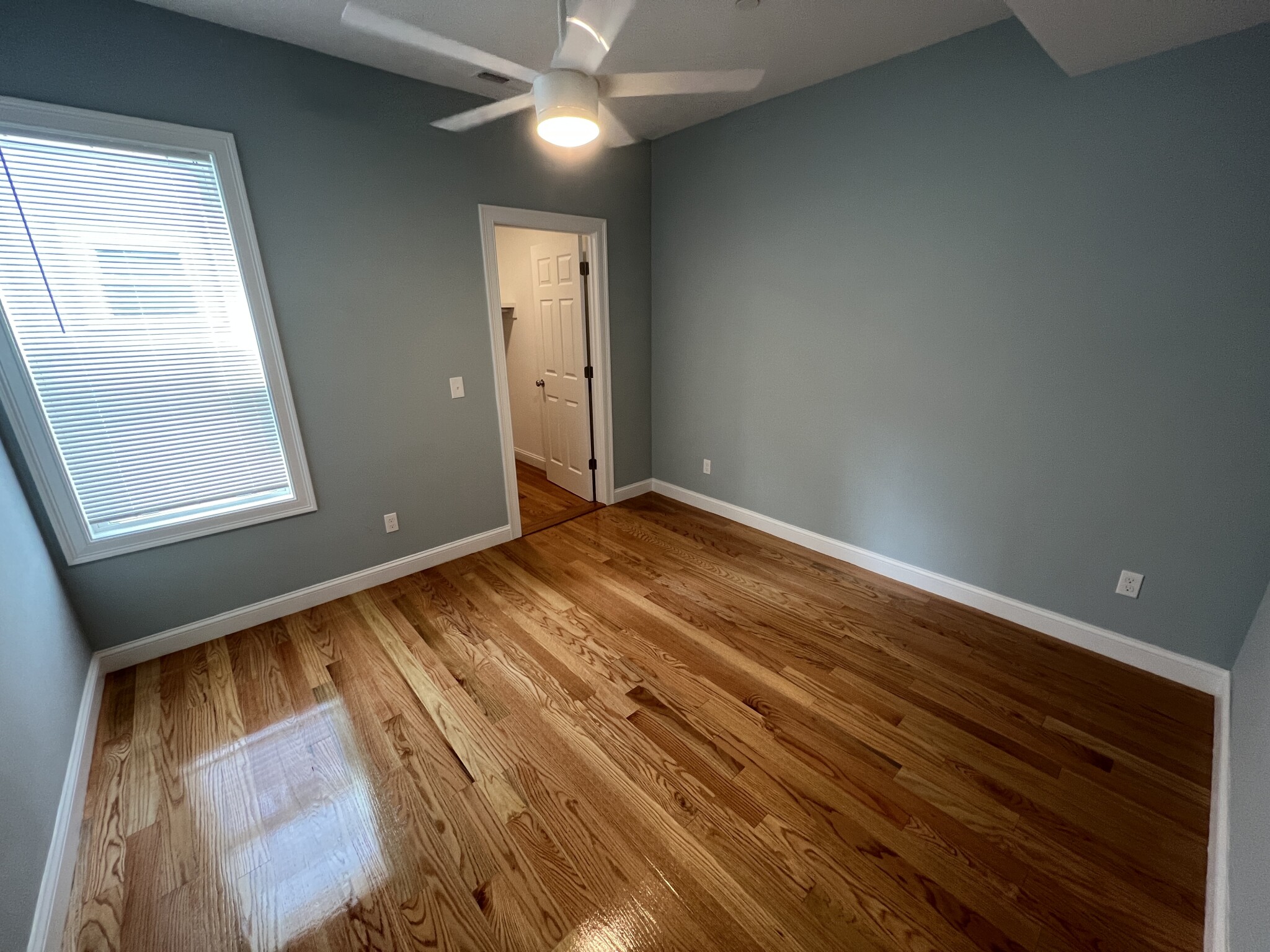 126 Cross St, East Somerville