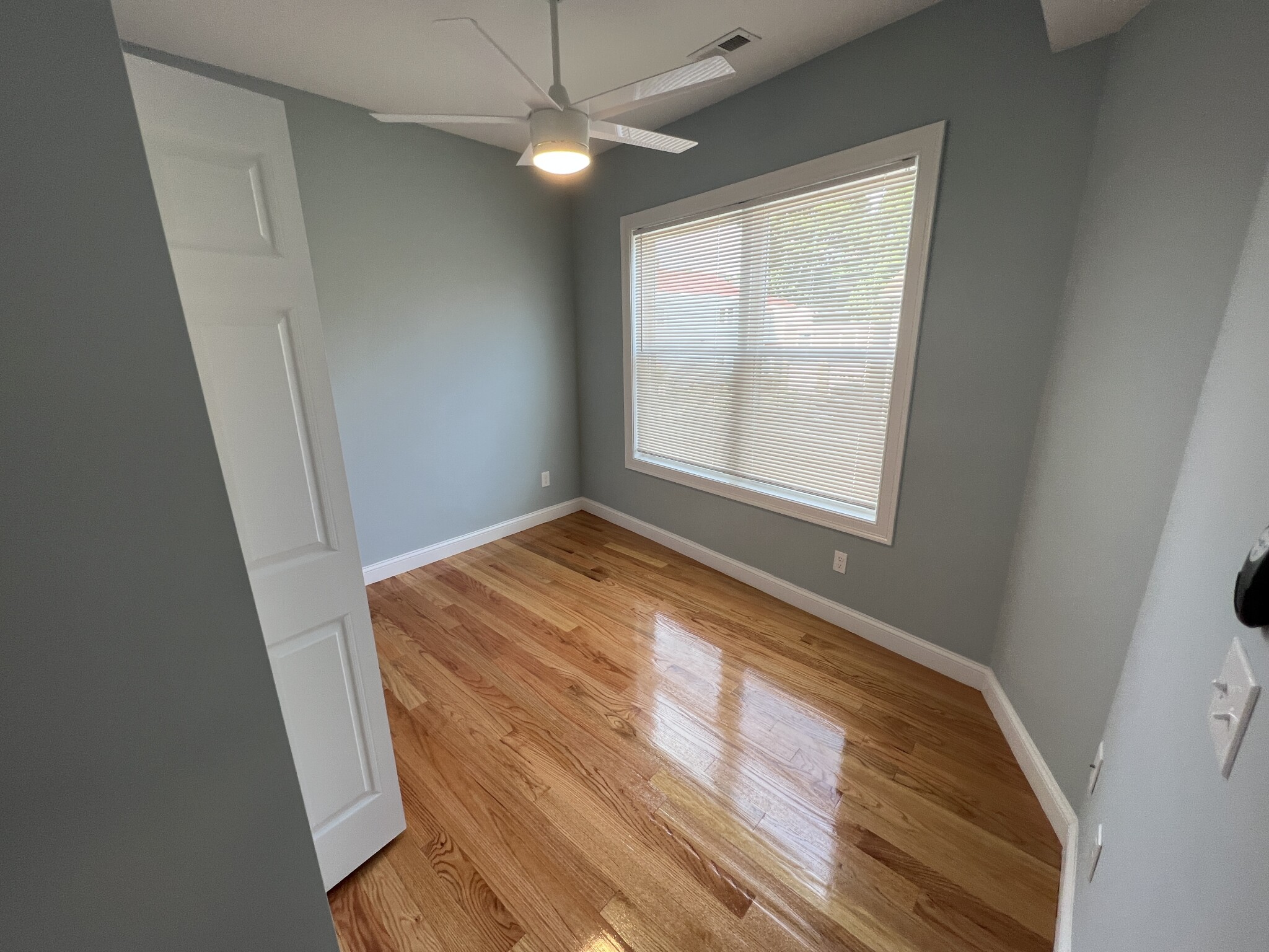 126 Cross St, East Somerville