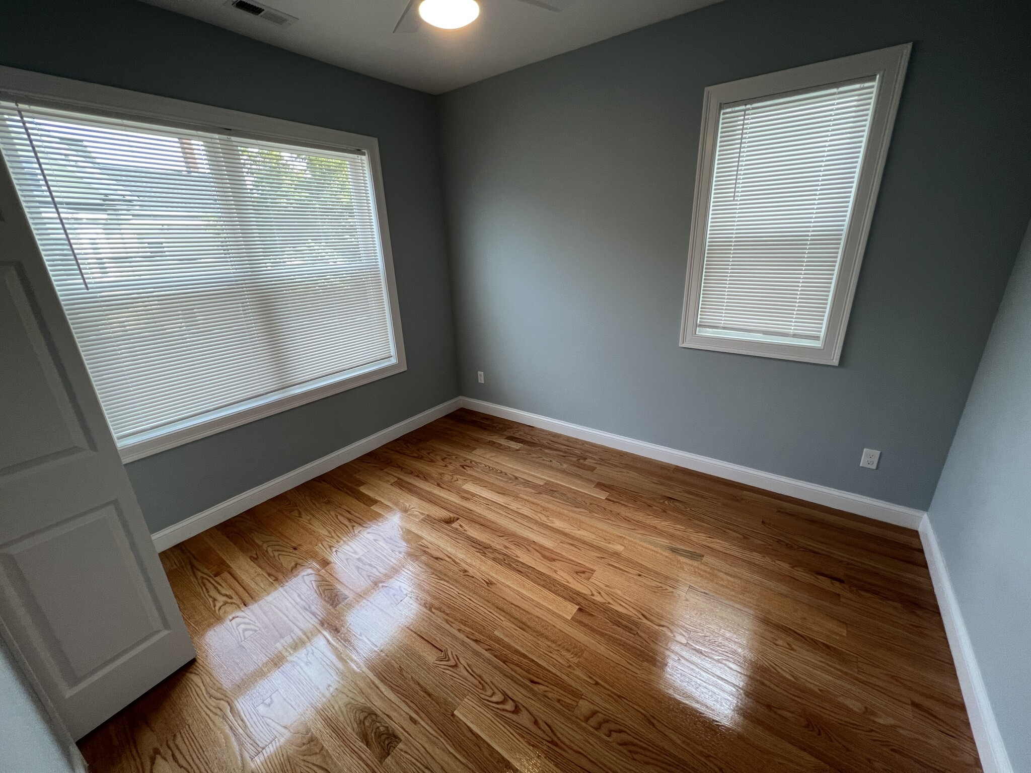 126 Cross St, East Somerville