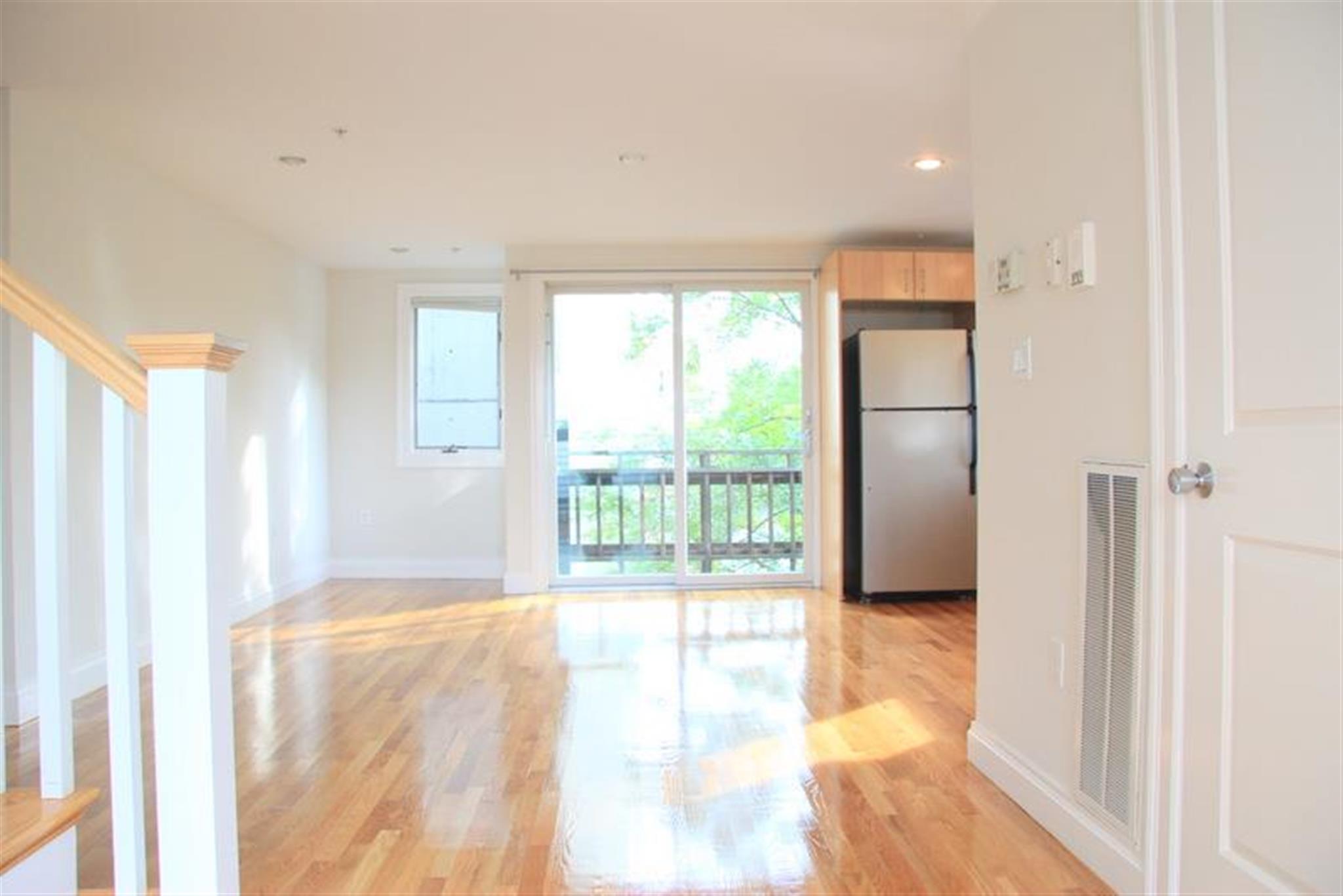 1110 Massachusetts Ave, Harvard Square