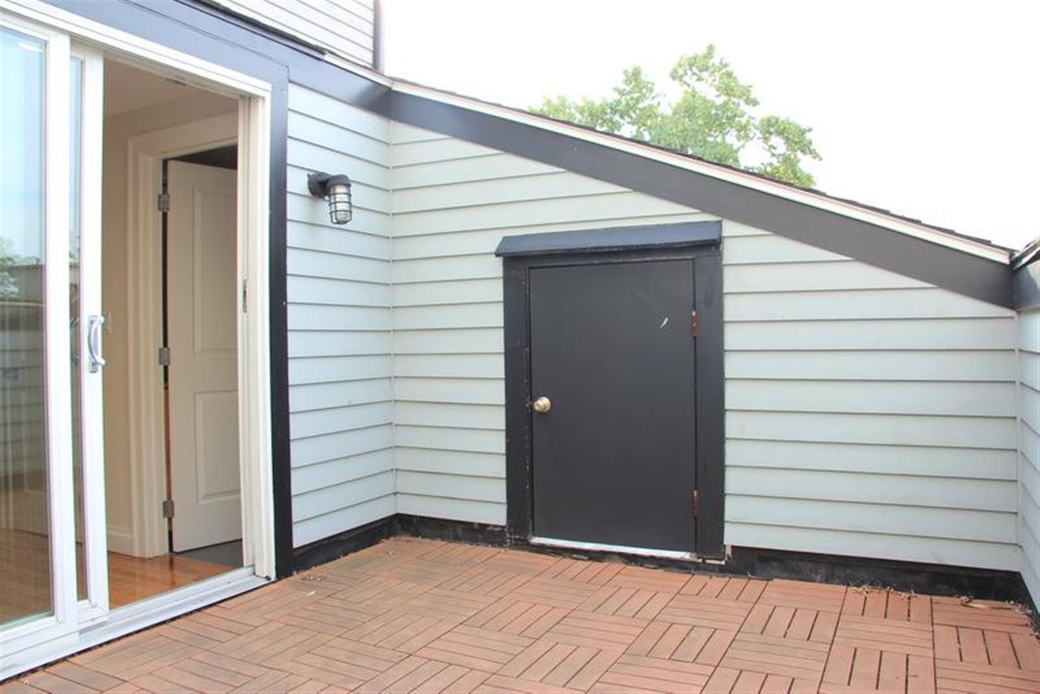 1110 Massachusetts Ave, Harvard Square