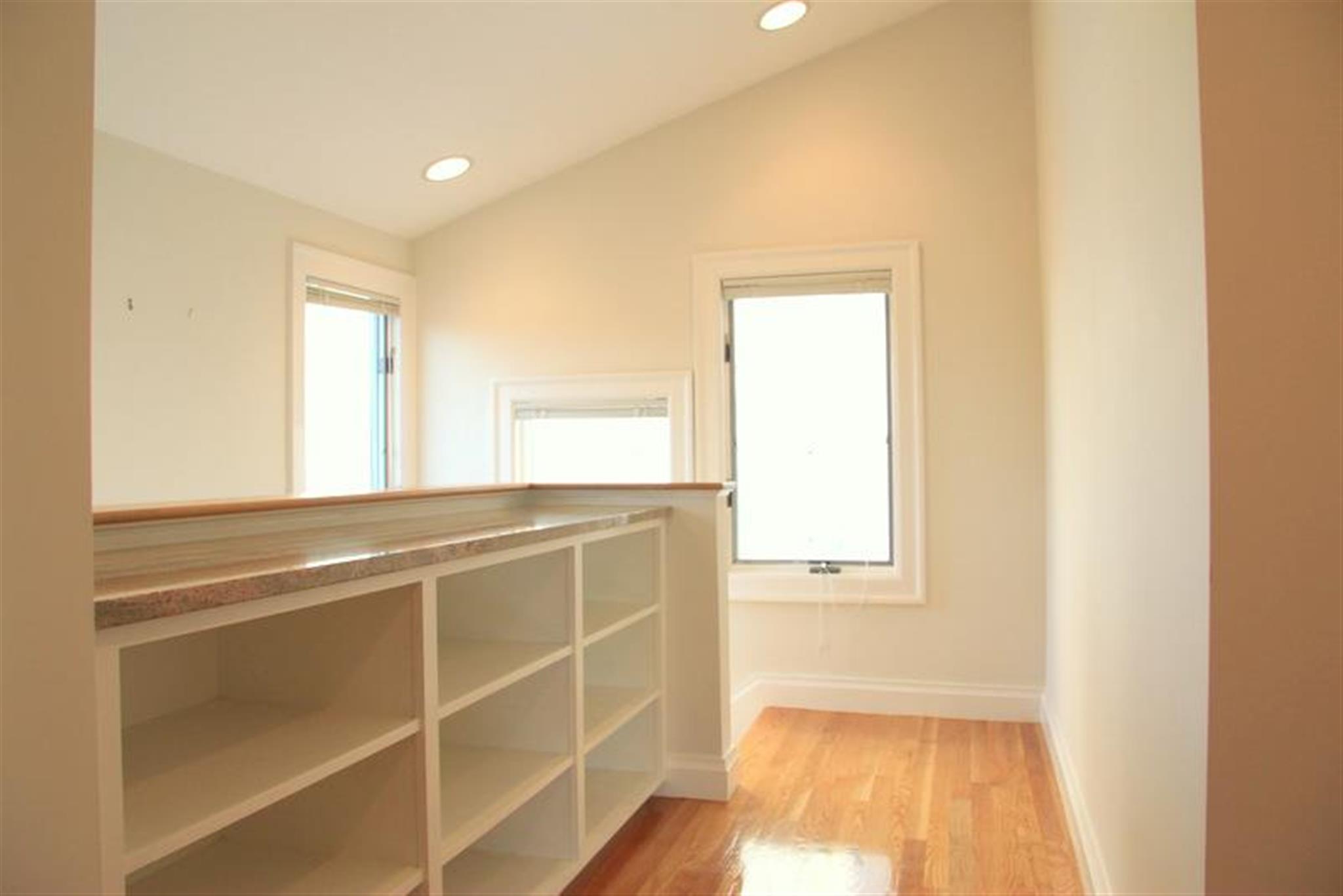 1110 Massachusetts Ave, Harvard Square