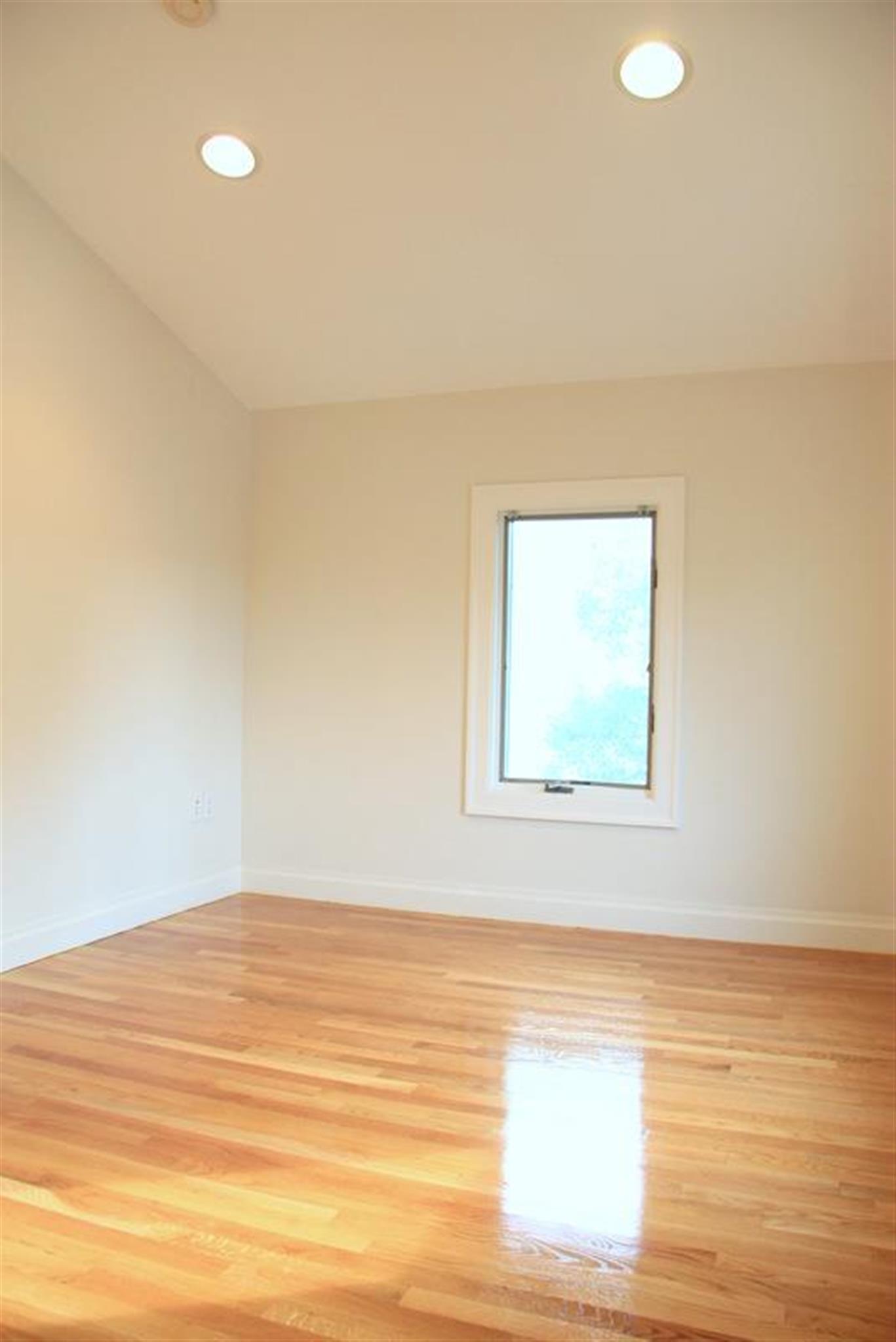 1110 Massachusetts Ave, Harvard Square