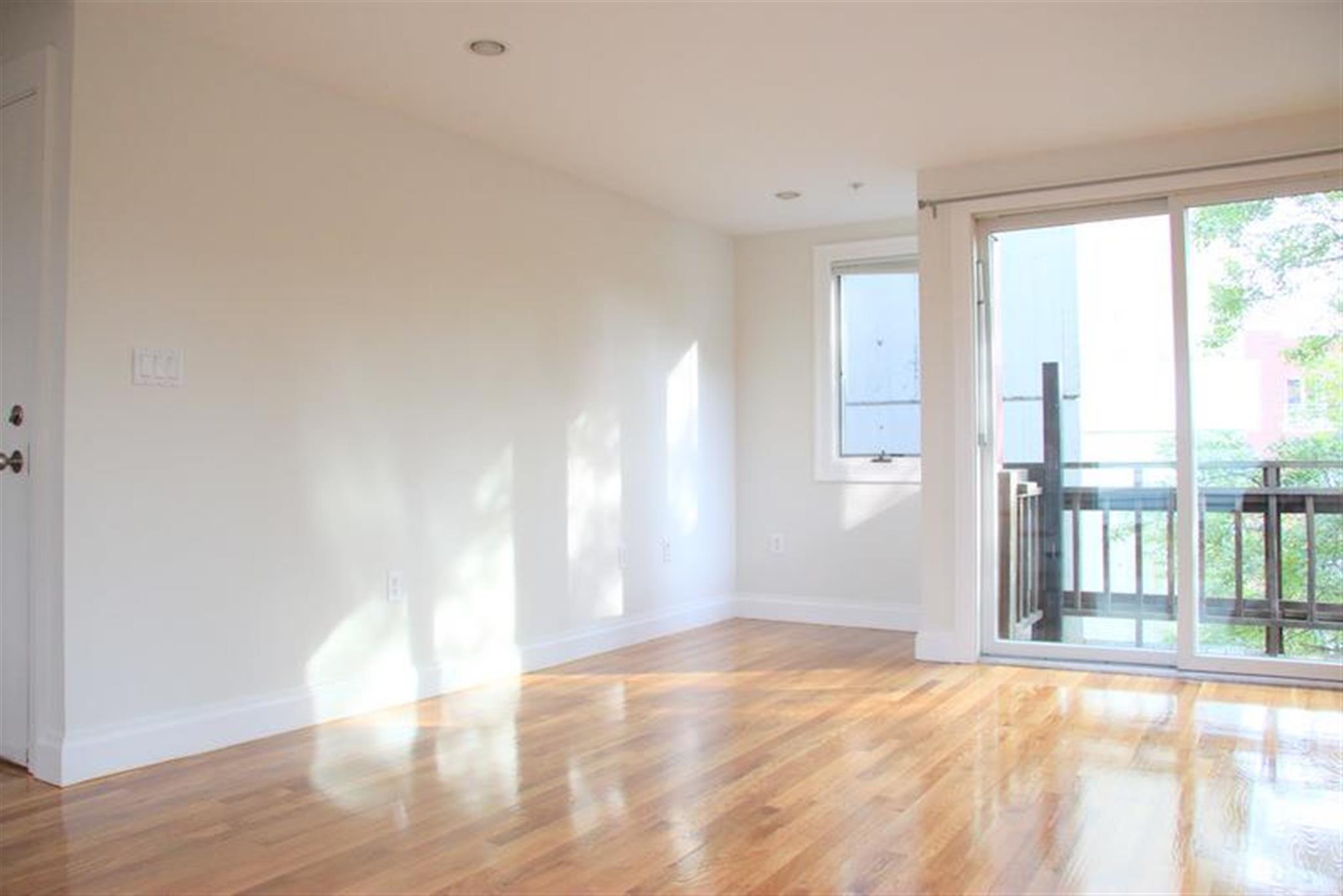 1110 Massachusetts Ave, Harvard Square