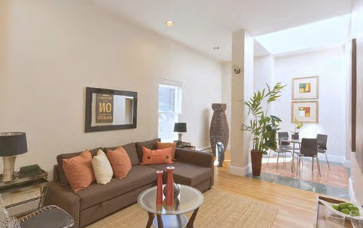 1000 Memorial Dr, Harvard Square