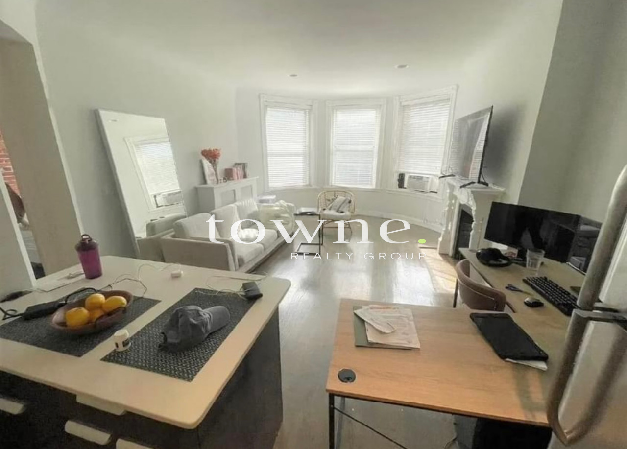 127 Saint Botolph St, Back Bay