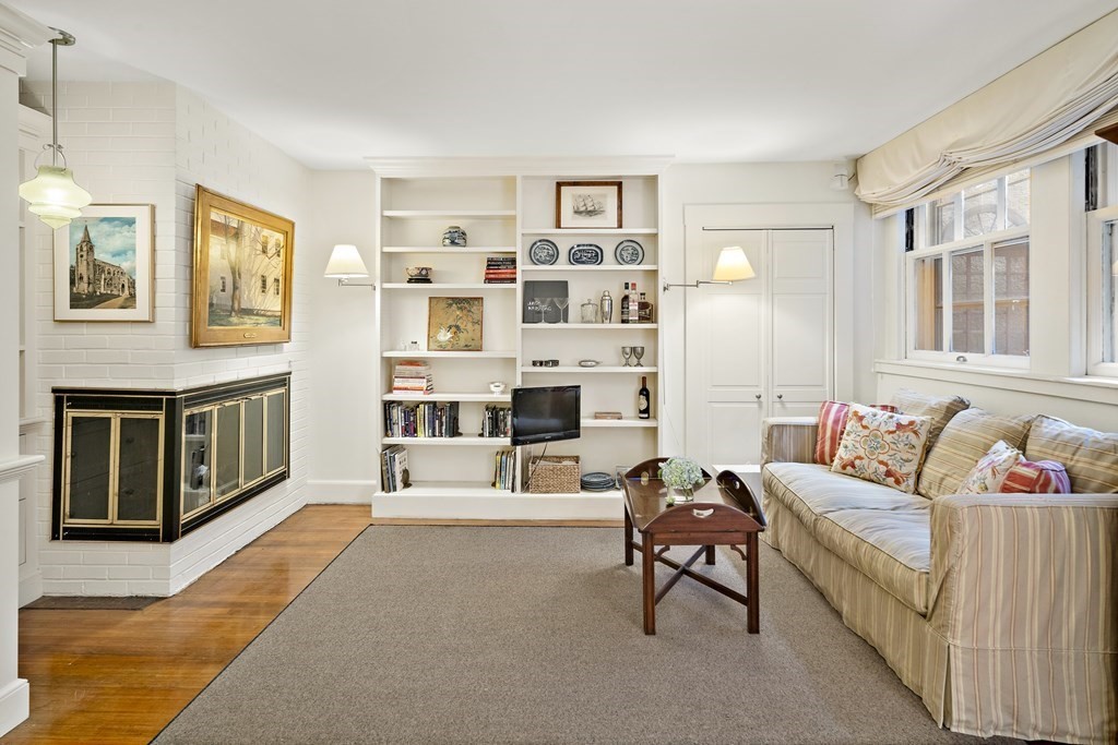 95 Beacon St, Back Bay