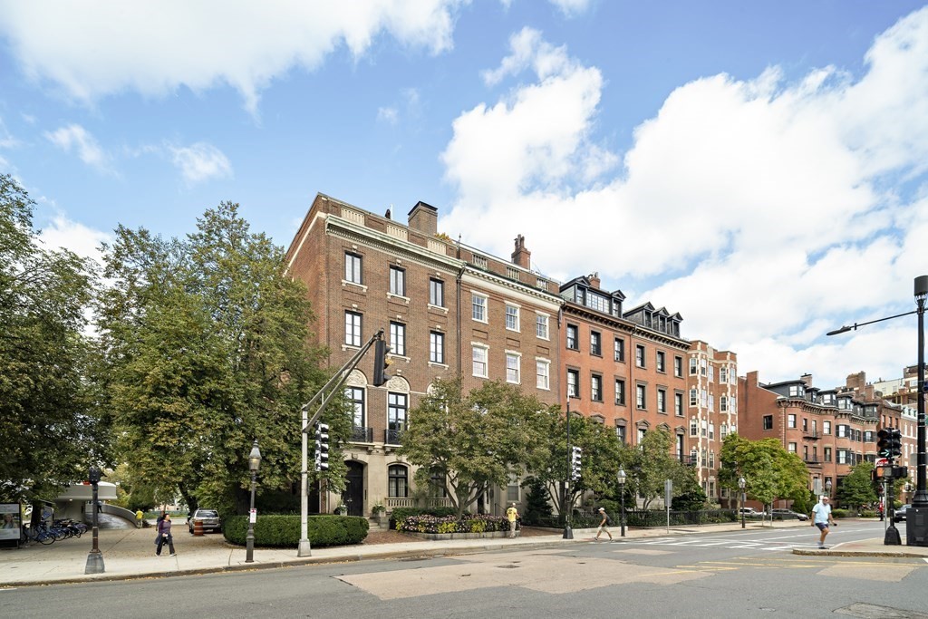 95 Beacon St, Back Bay