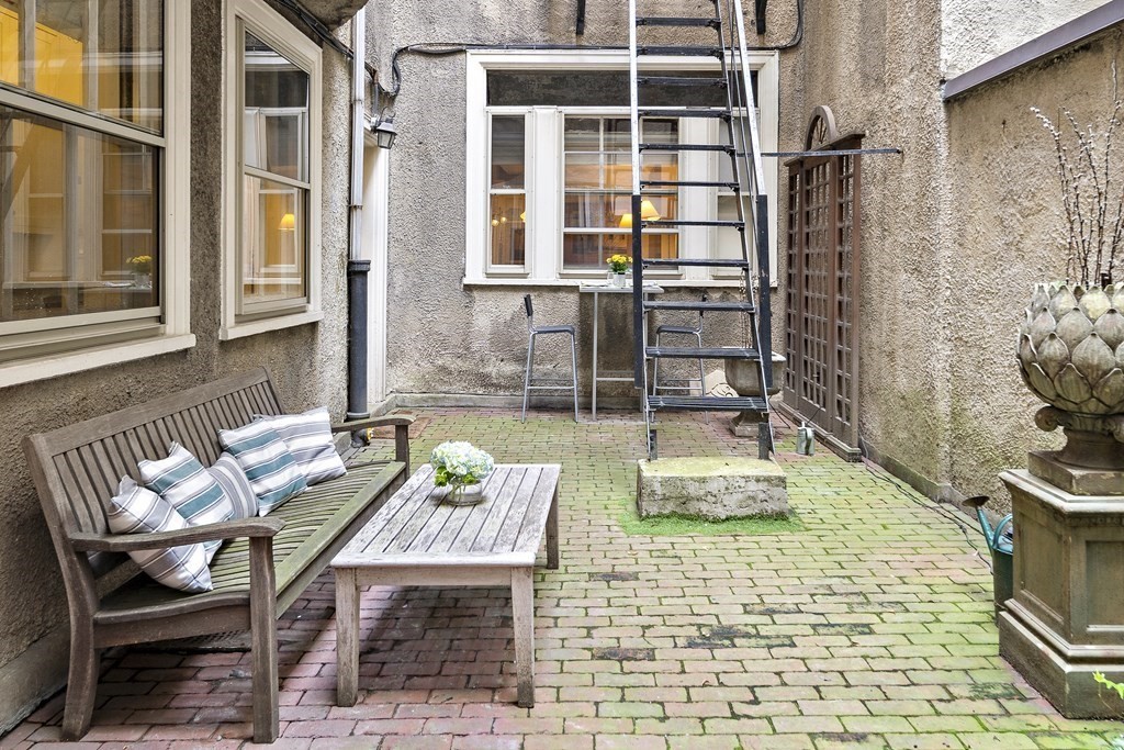 95 Beacon St, Back Bay