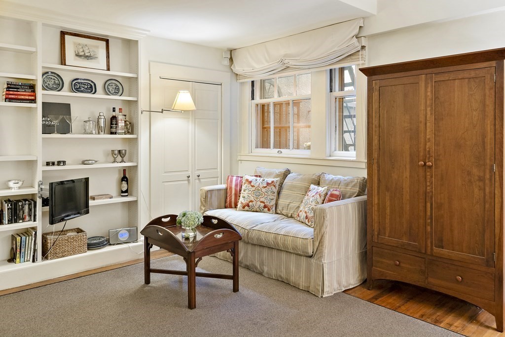 95 Beacon St, Back Bay