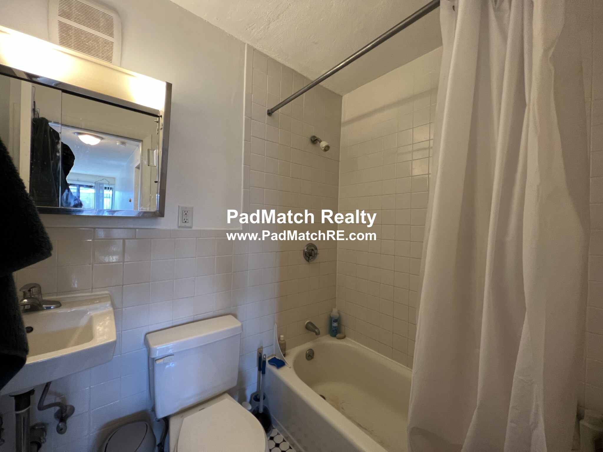 85 Sutherland Rd, Brighton