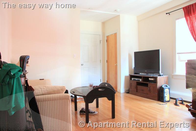 220 Banks St, Harvard Square