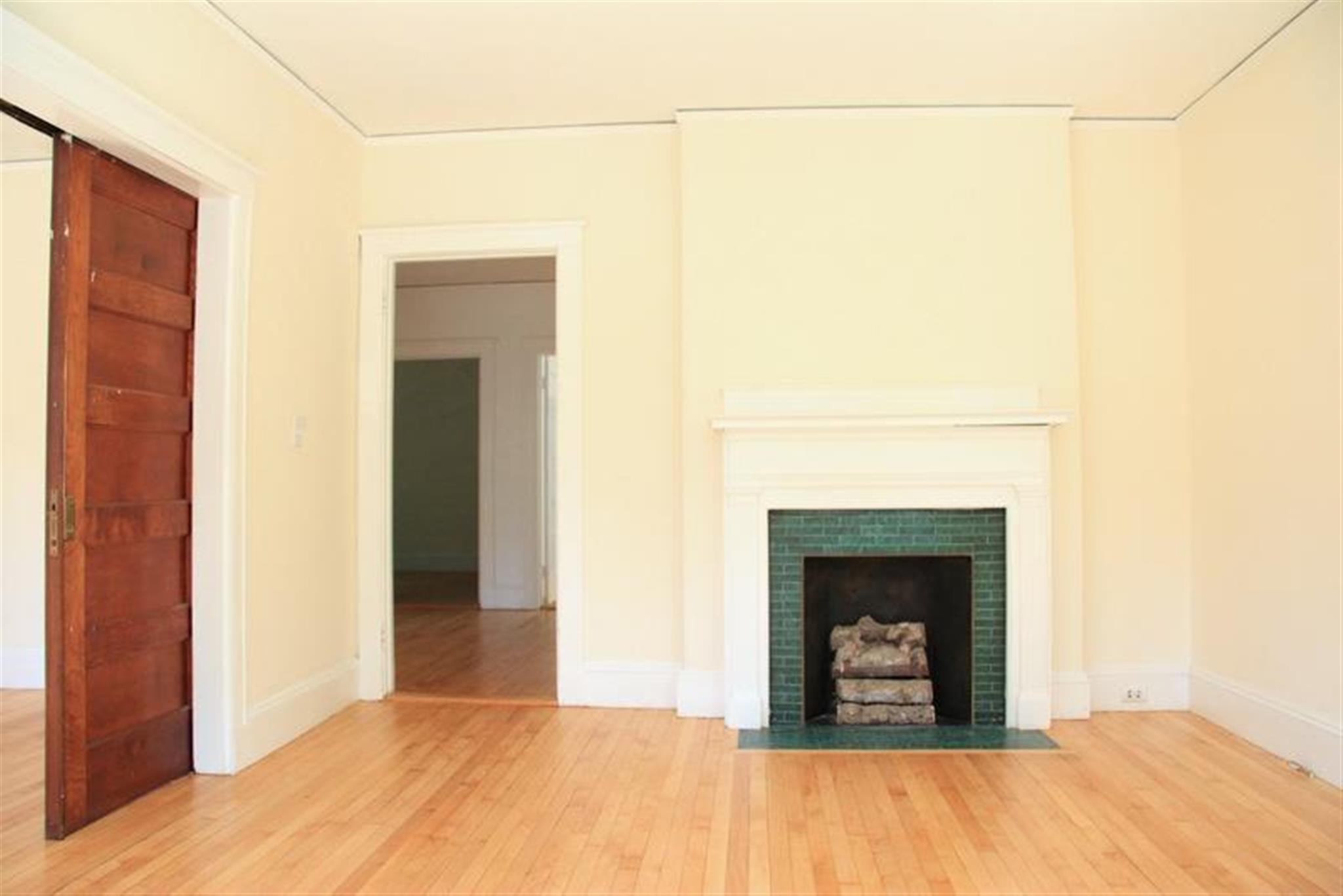 99 Lexington Ave, Huron Village