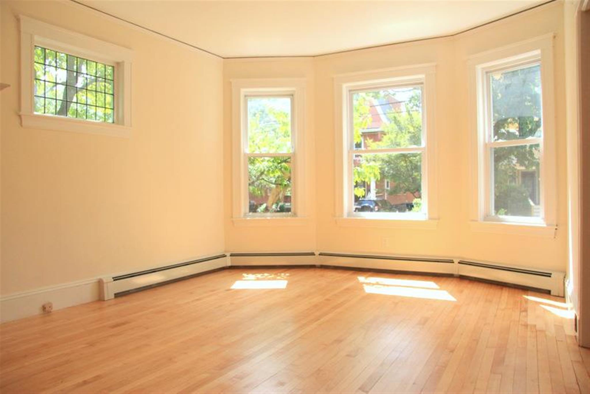 99 Lexington Ave, Huron Village