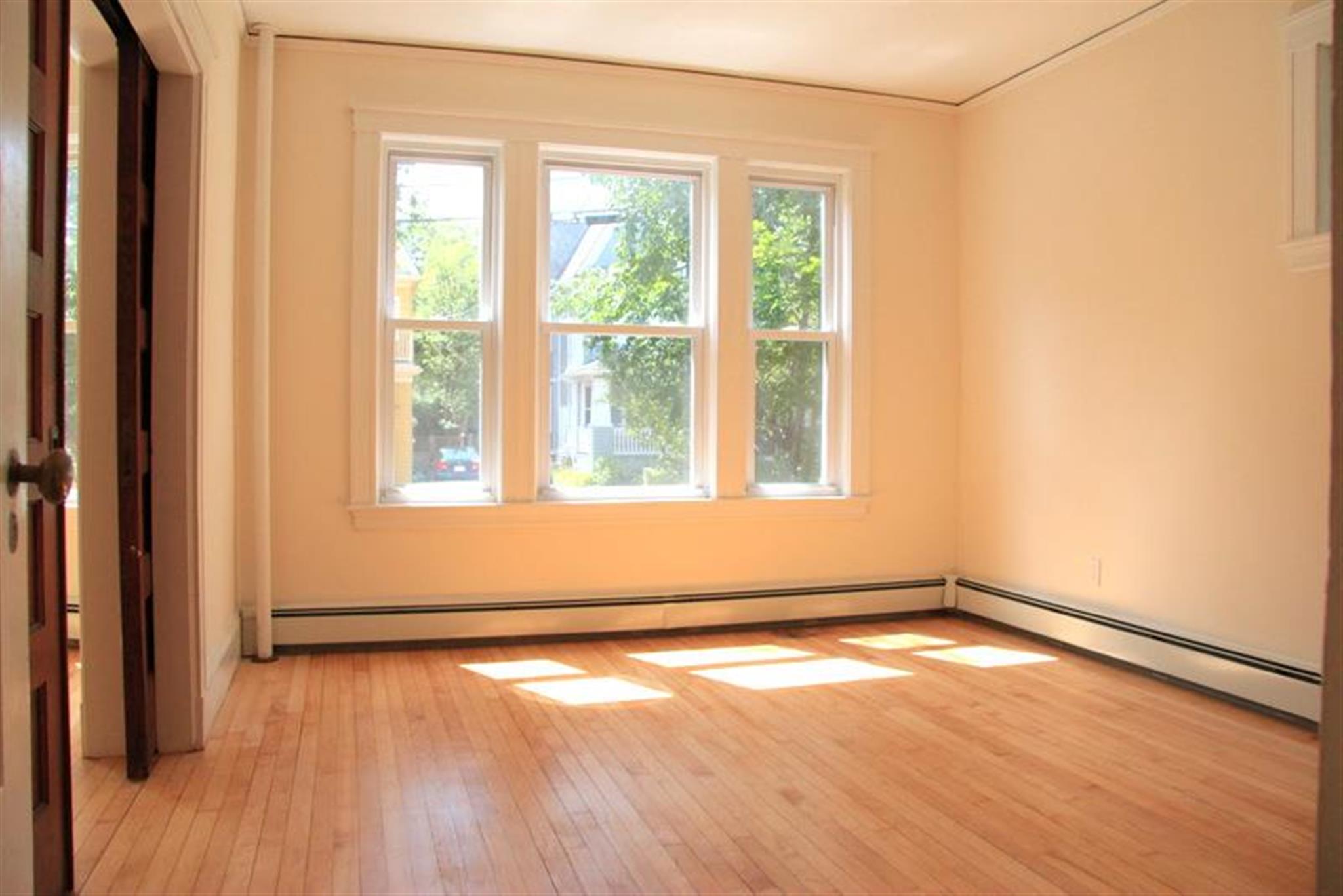 99 Lexington Ave, Huron Village