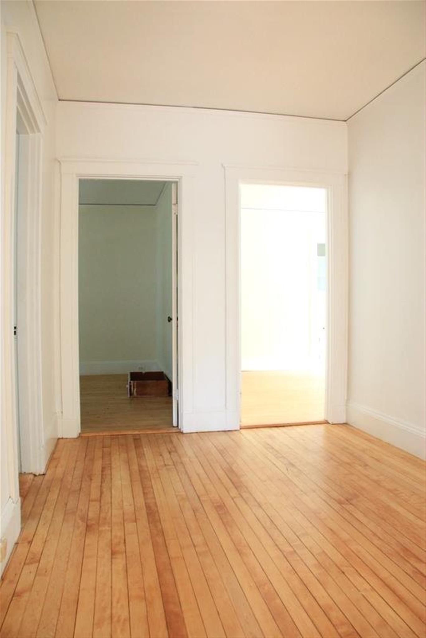 99 Lexington Ave, Huron Village