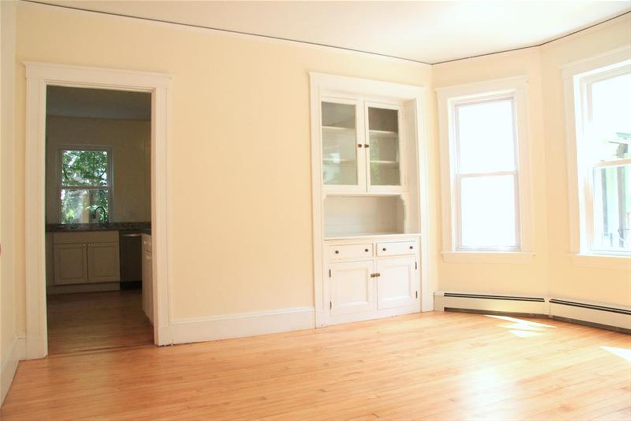 99 Lexington Ave, Huron Village