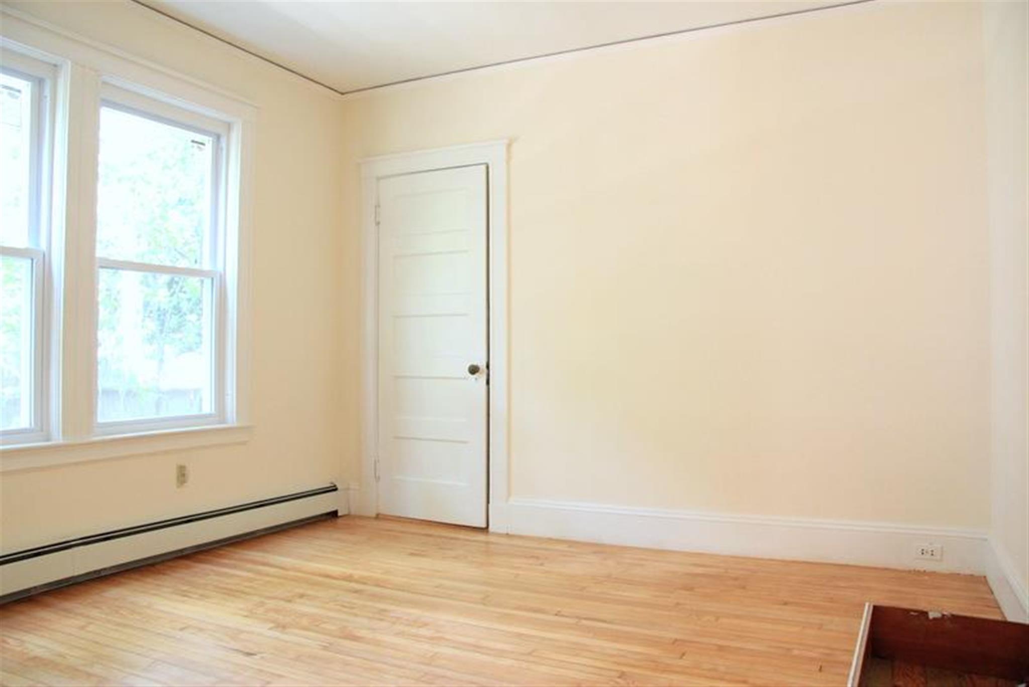 99 Lexington Ave, Huron Village