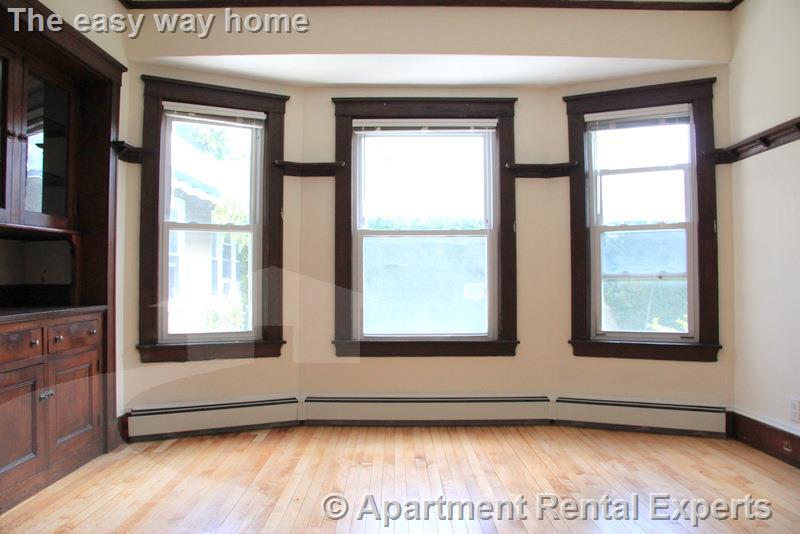 99 Lexington Ave, West Cambridge