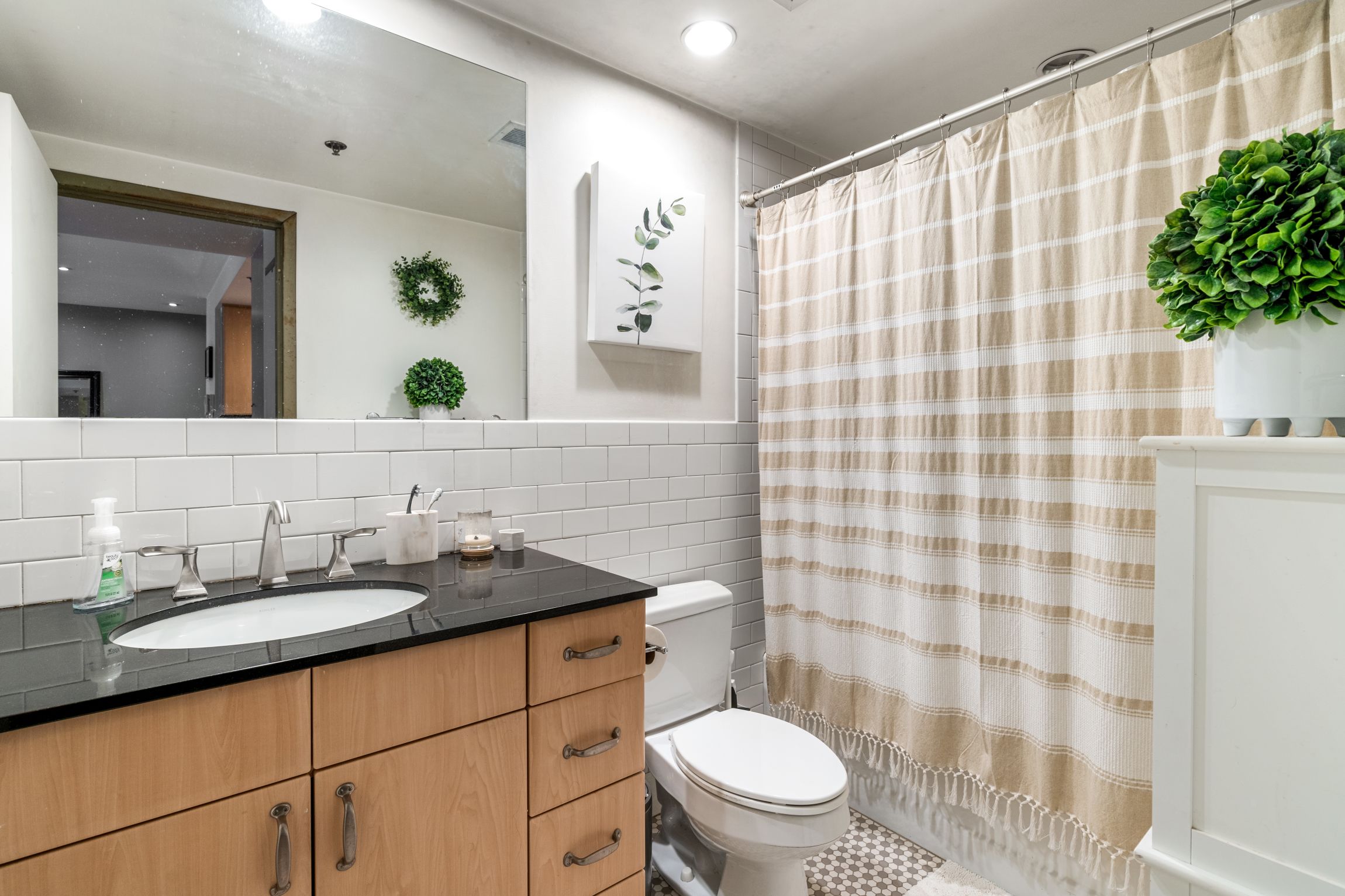 9 W Broadway, South Boston