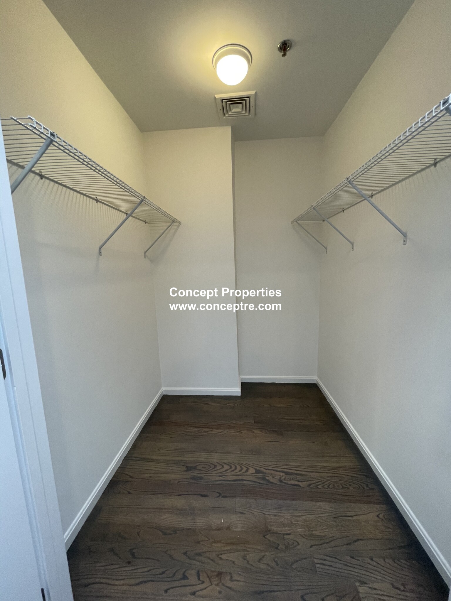 1408 Beacon St, Coolidge Corner