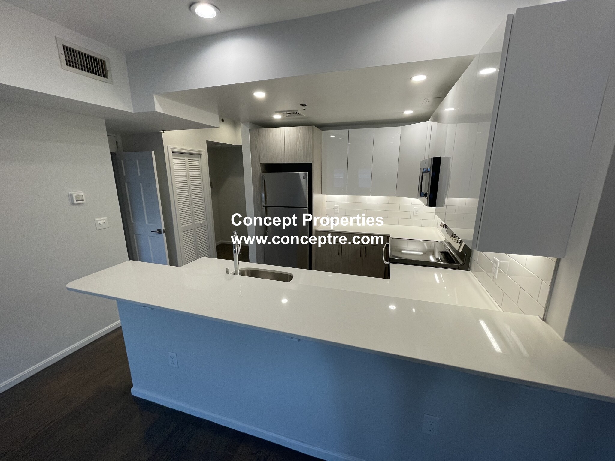 1408 Beacon St, Coolidge Corner