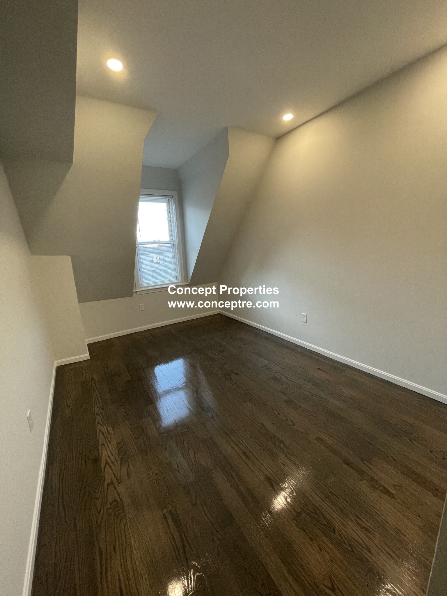 1408 Beacon St, Coolidge Corner