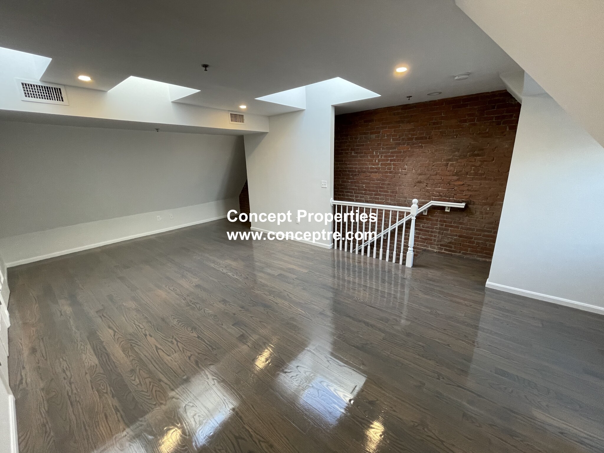 457 Centre St, Newton