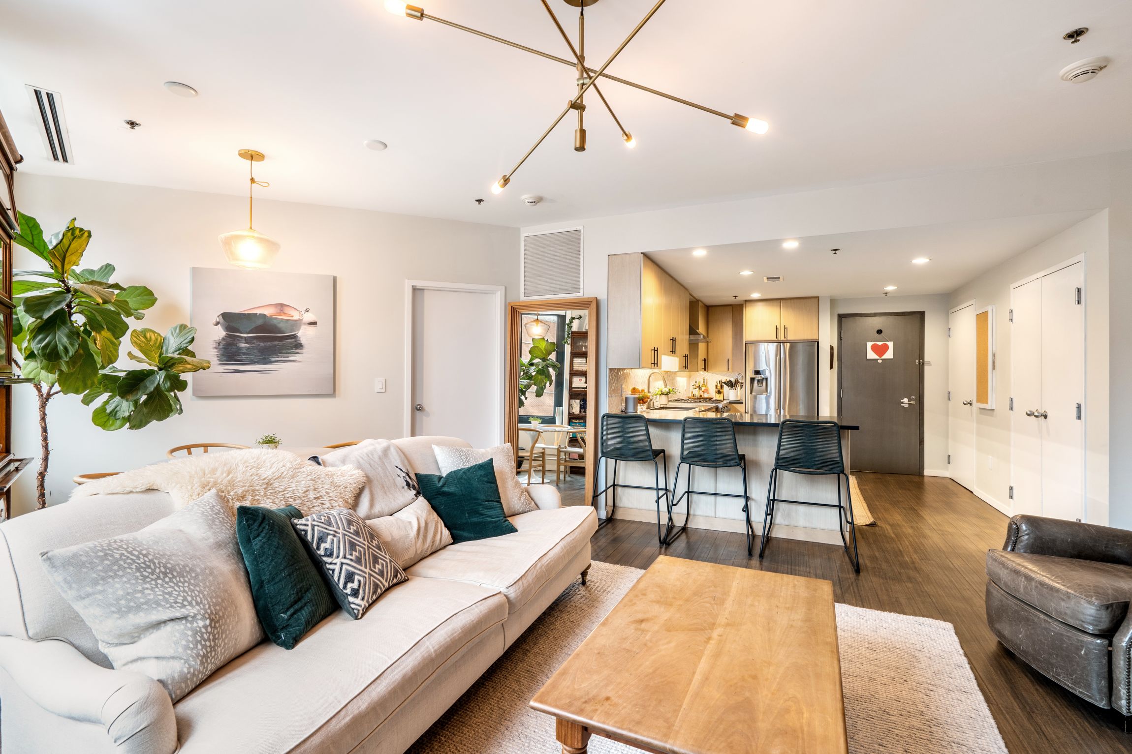 9 W Broadway, South Boston