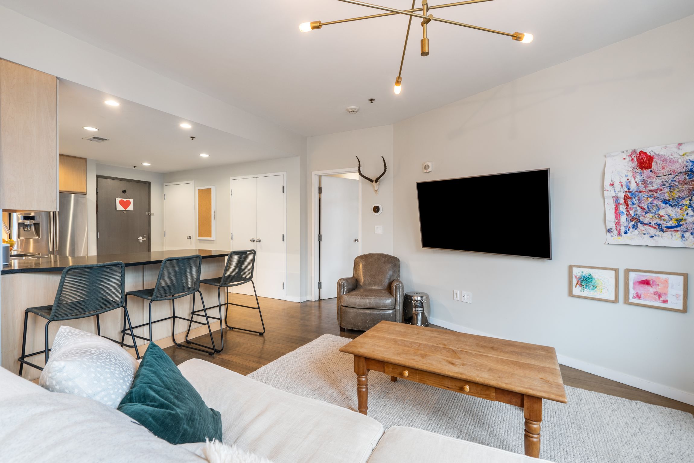 9 W Broadway, South Boston