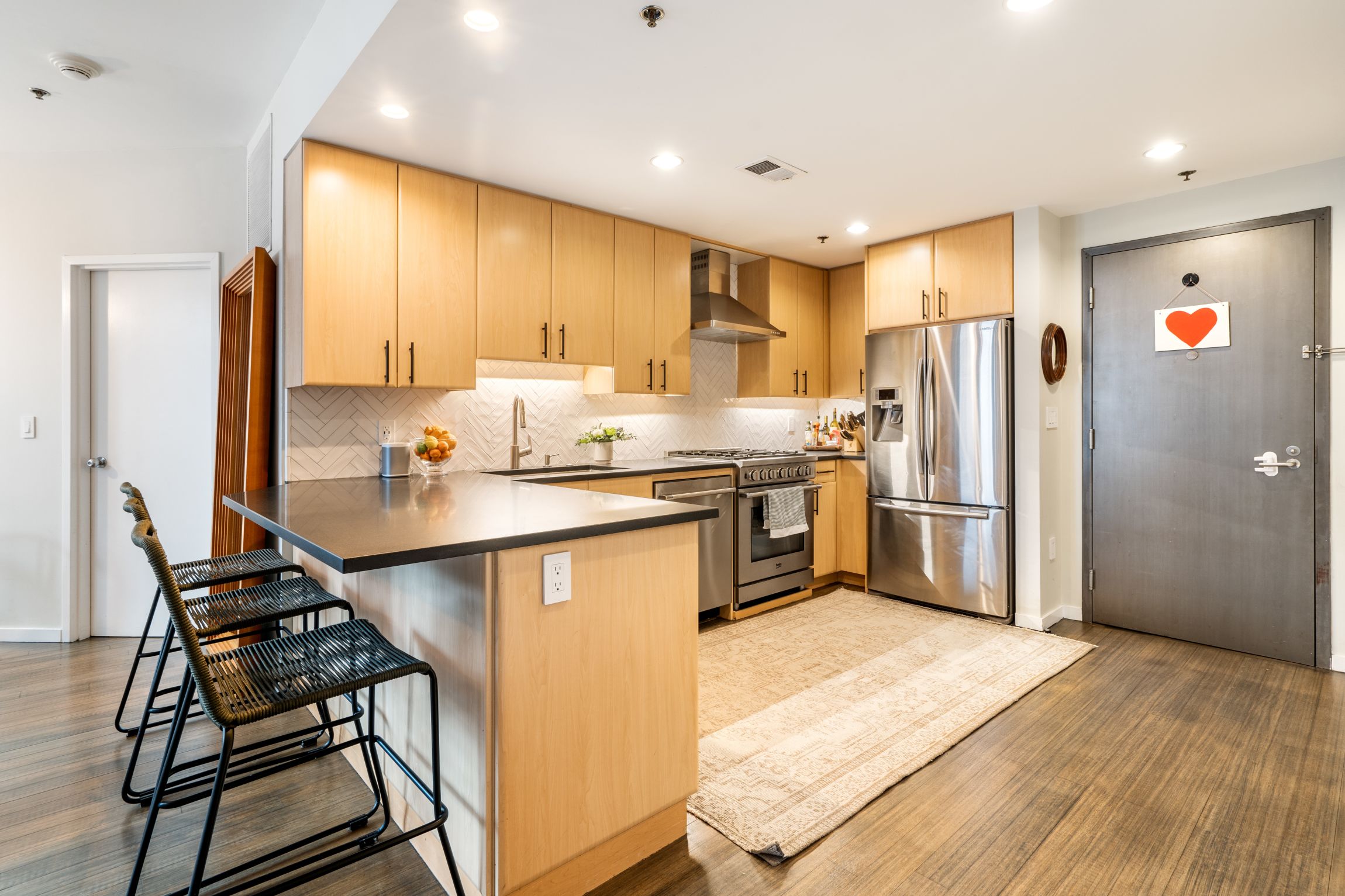 9 W Broadway, South Boston